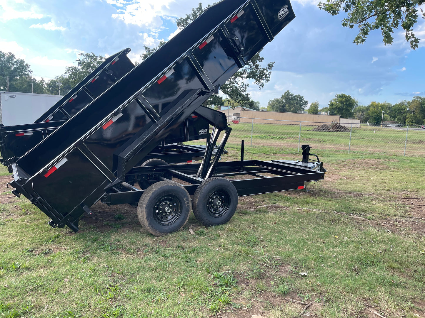 Dump 7ft x 16ft P25-3410
