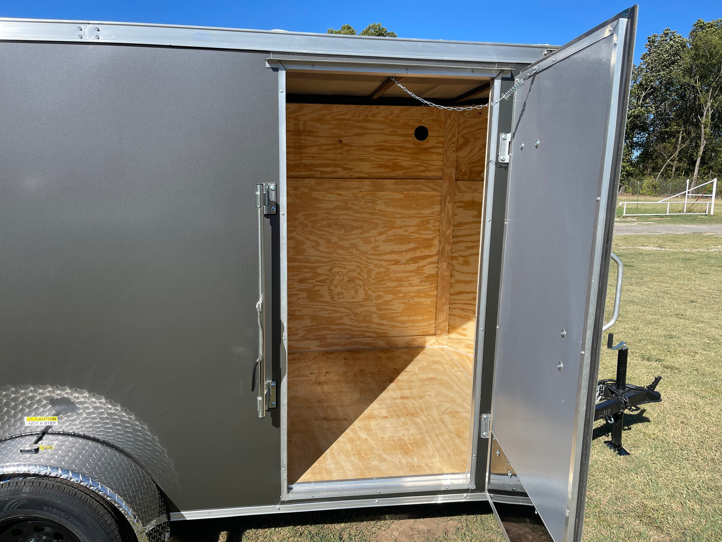 6ft x 12ft Enclosed Trailer C26-2937
