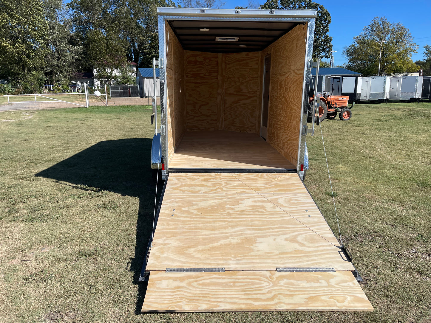 6ft x 12ft Enclosed Trailer C26-2923