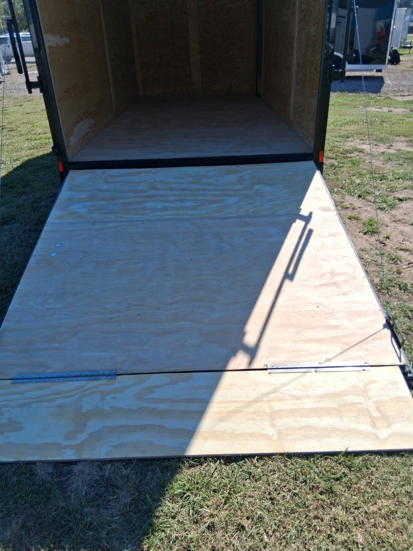 7ft X 16ft Enclosed Trailer C26-3376