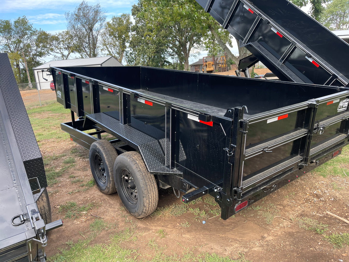 Dump 7ft x 16ft P25-3410