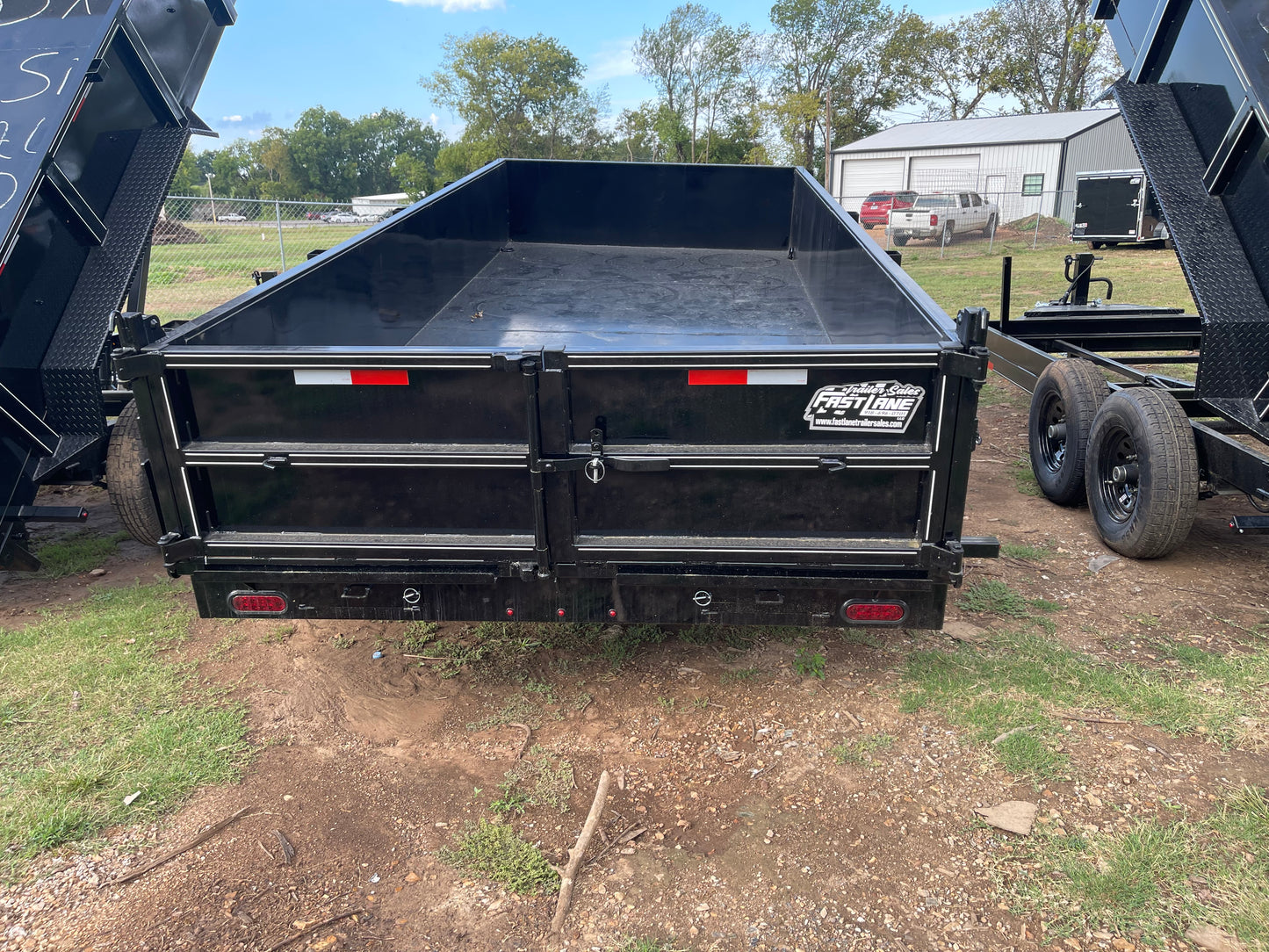 Dump 7ft x 16ft P25-3410
