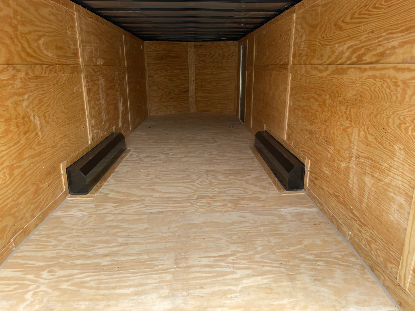 2026 - 8.5ft X 26ft Enclosed Trailer C266468