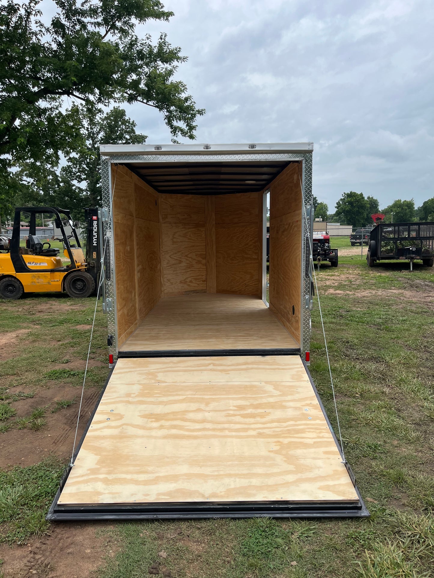 2026 6ft X 12ft Enclosed Trailer C266373