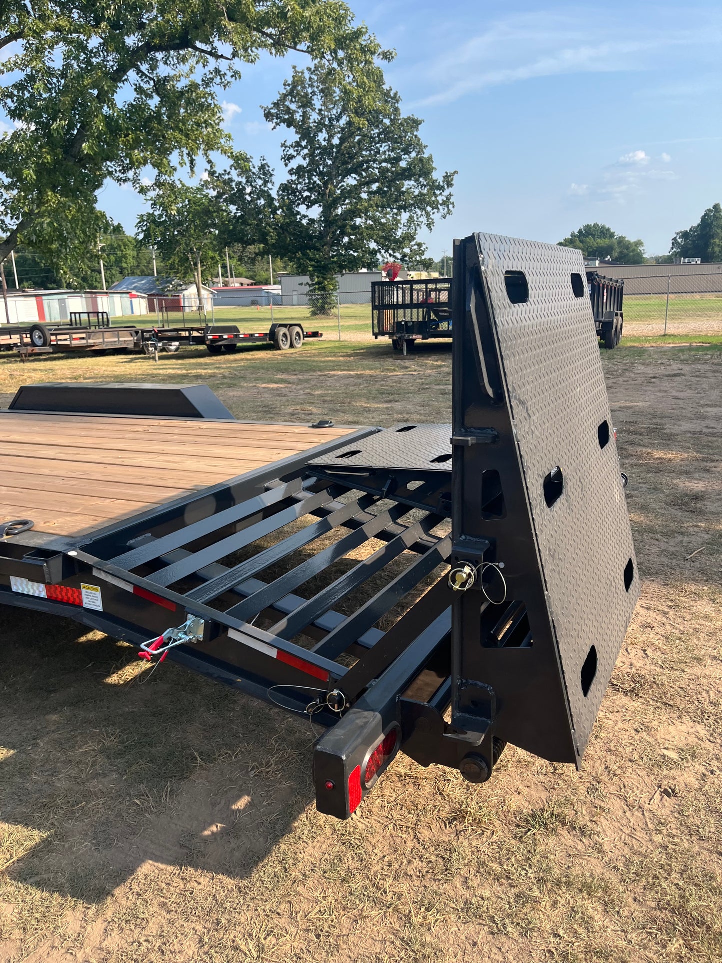 2026 - 17.6 K 21+3 Equipment Trailer H264086
