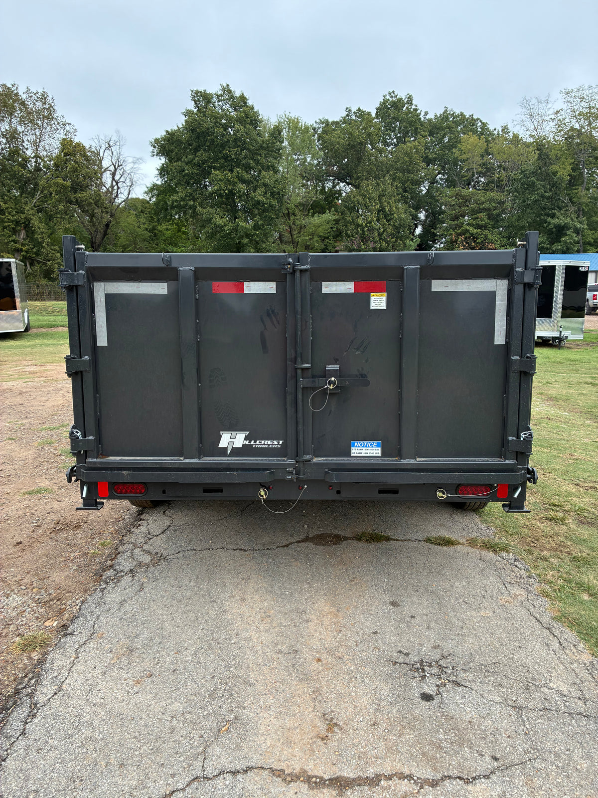 2027 - 14K 7ft X 16ft Dump Trailer H271155