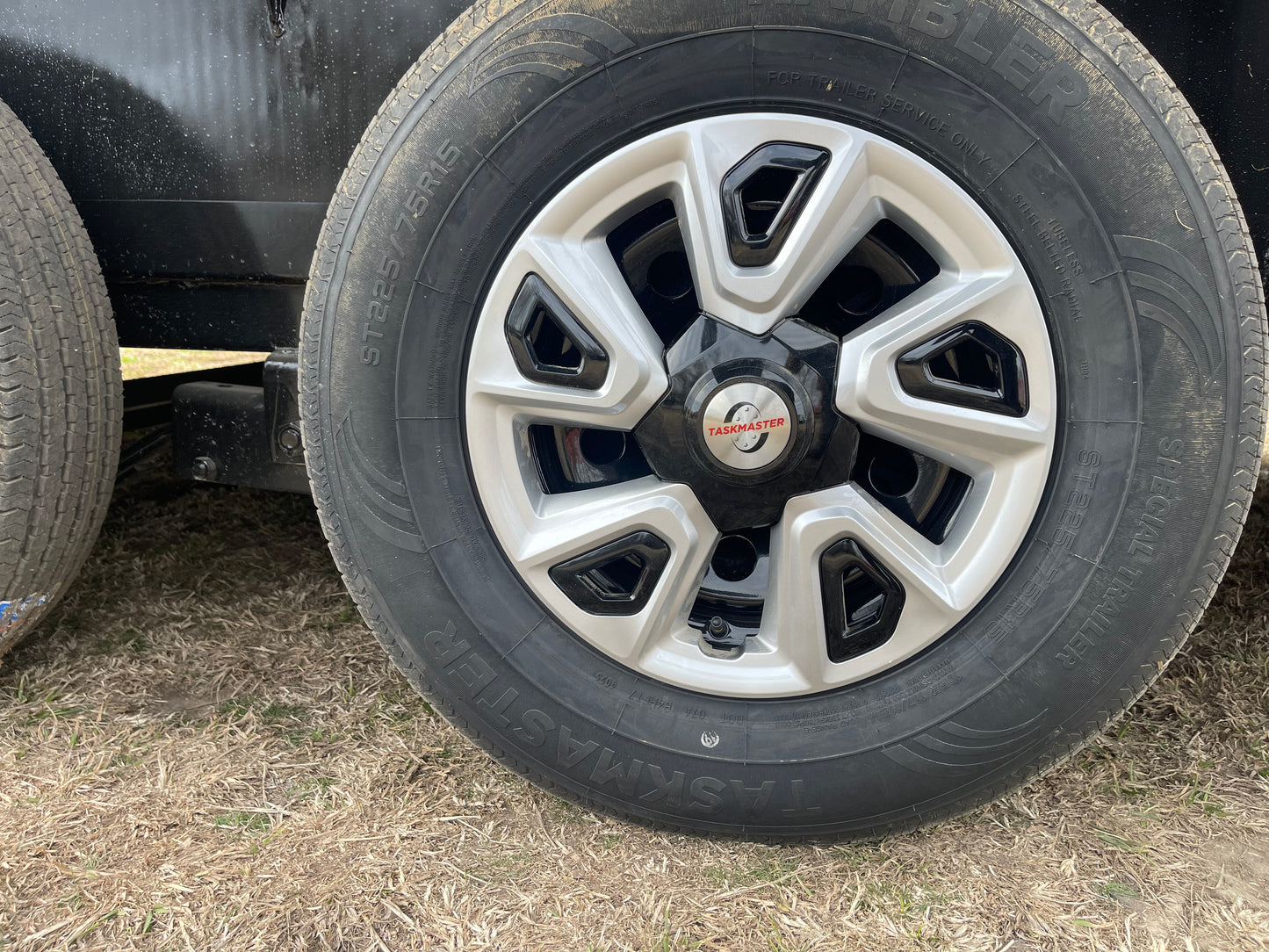 2026 - 8.5ft x 28ft Enclosed Trailer C264003