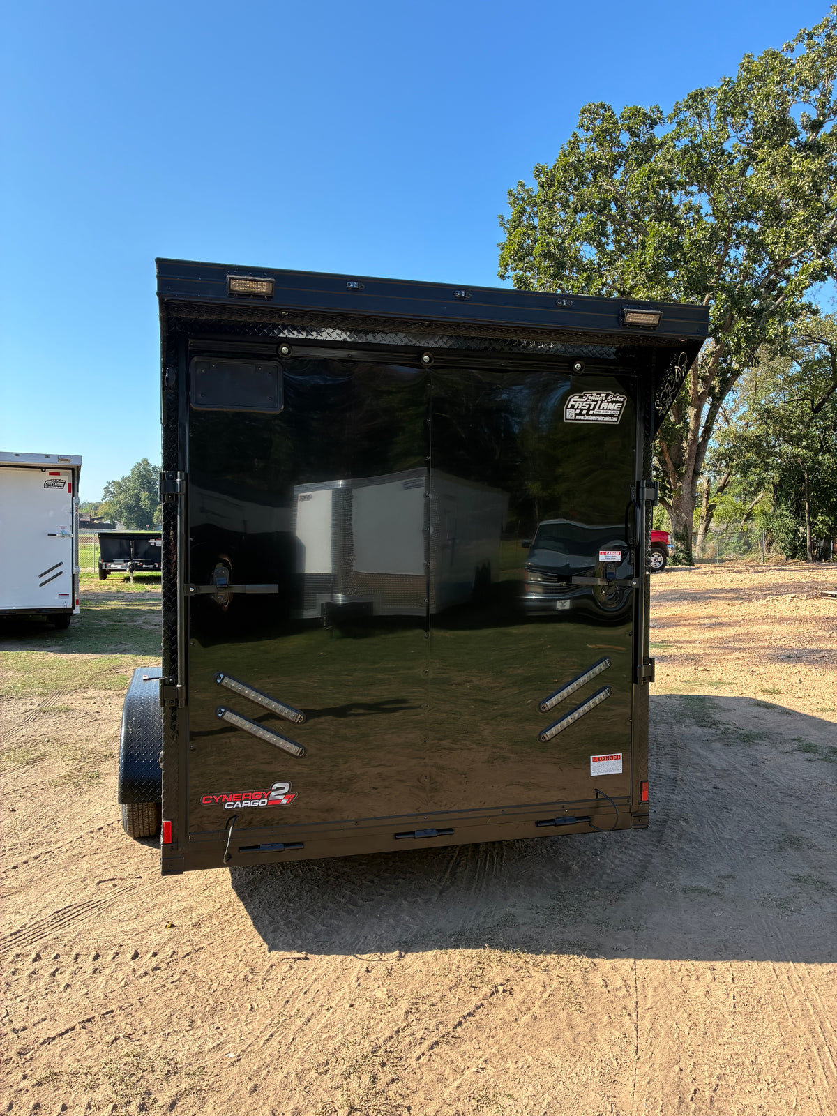 2027 - 7ft X 16ft Enclosed Trailer C277683