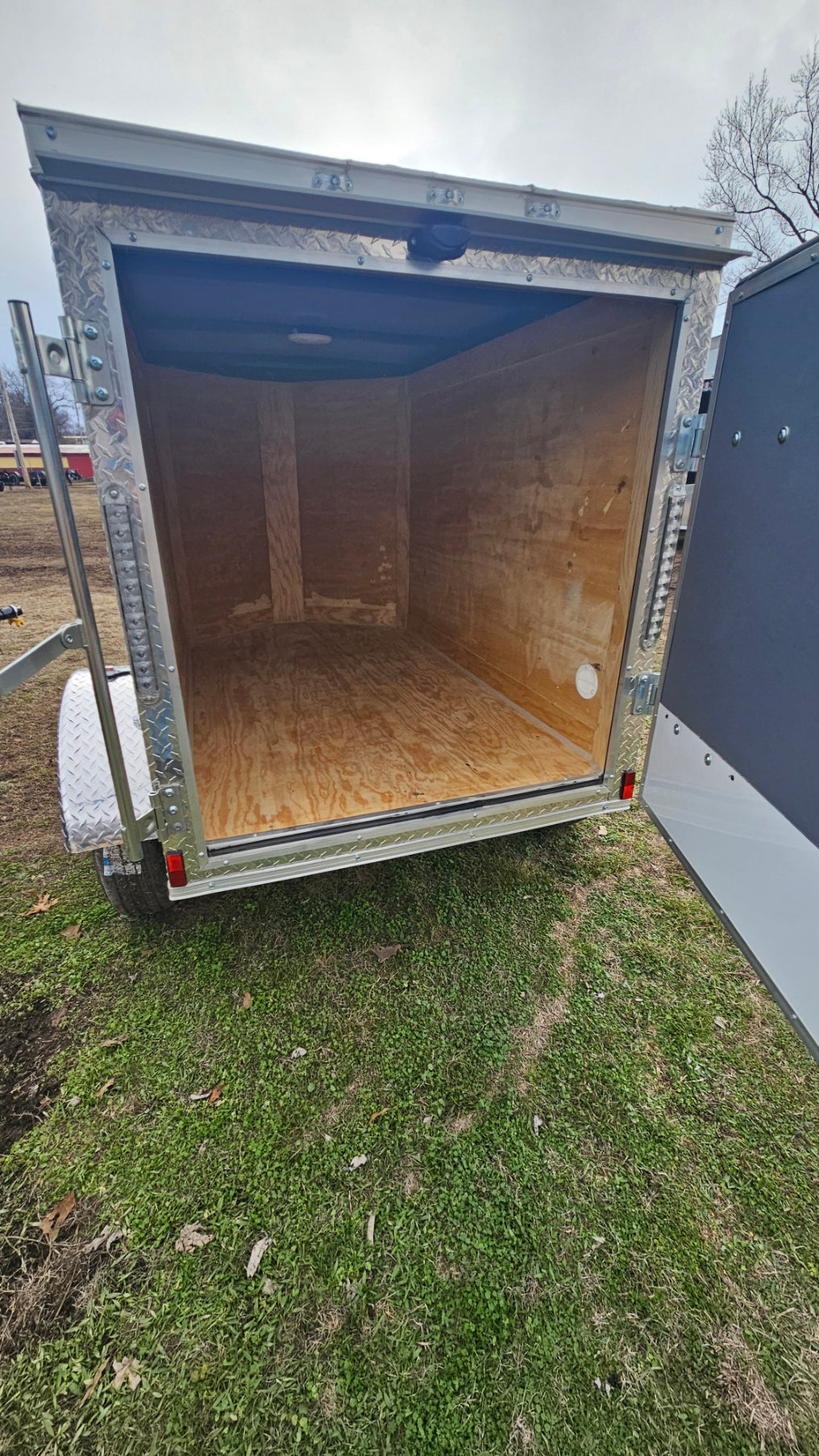 4ft X 6ft Enclosed Trailer