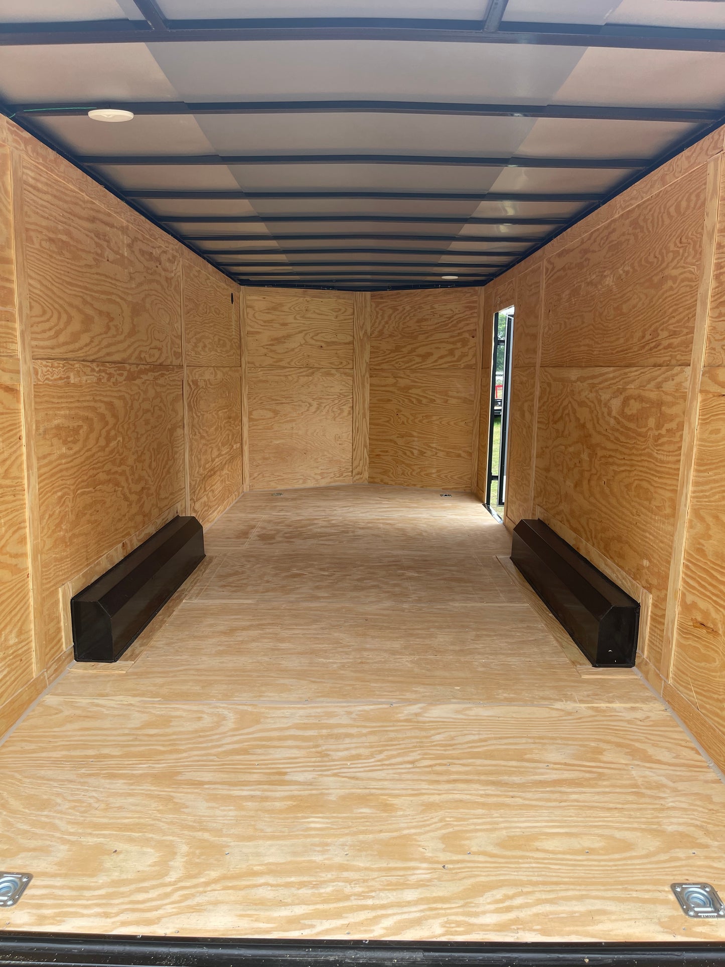 2026 - 8.5ft x 20ft Enclosed Trailer C265181