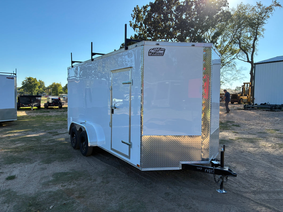 2027 - 7ft X 16ft Enclosed Trailer C277875