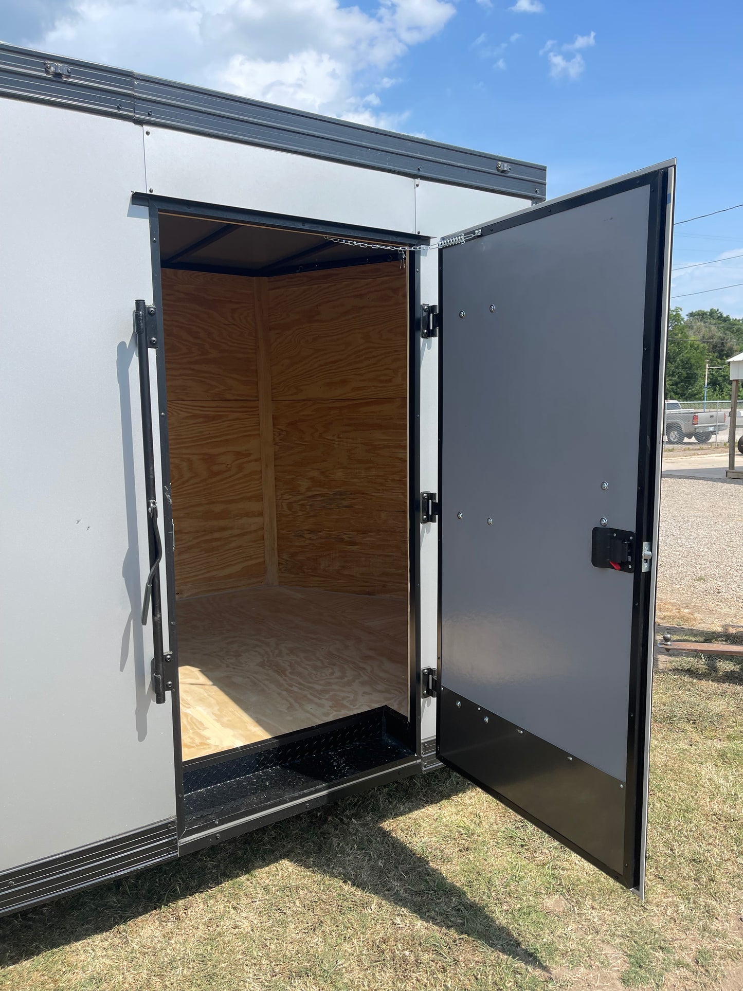 2026 - 8.5ft x 28ft Enclosed Trailer C277257