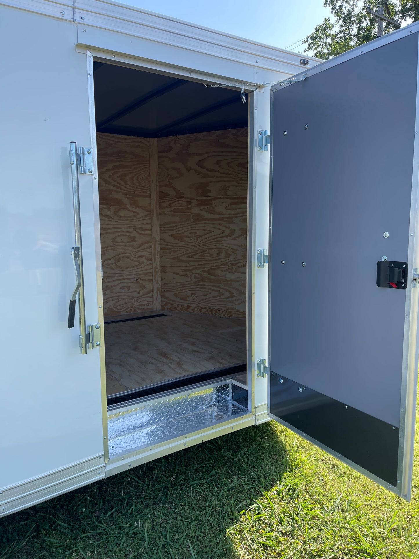 2026 - 8.5ft x 32ft Enclosed Trailer C266383
