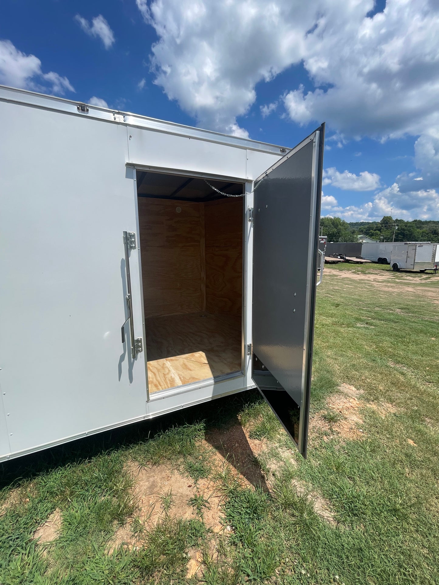 2026 8.5ft X 20ft Enclosed Trailer C265113