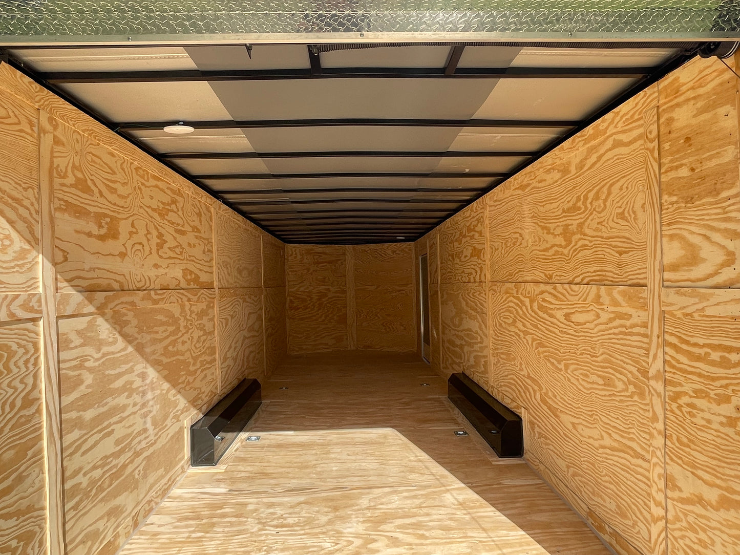 2026 - 8.5ft X 26ft Enclosed Trailer C266474
