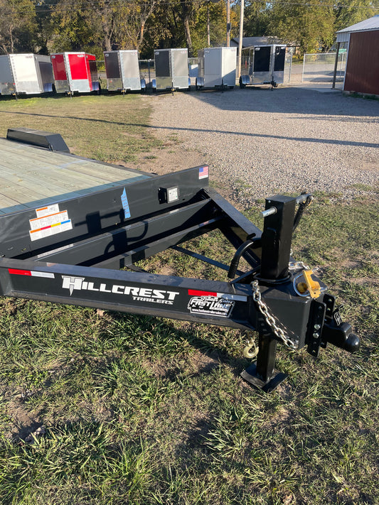 2026 - 17.6 K 19+3 Equipment Trailer H262029