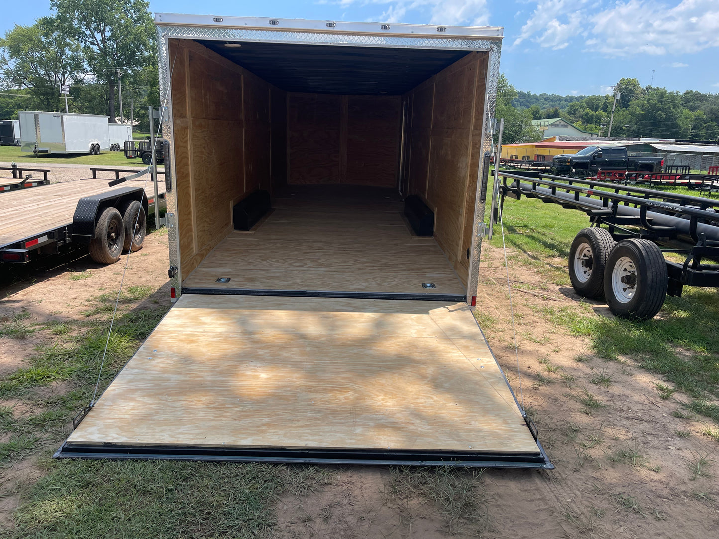 2026 - 8.5ft X 26ft Enclosed Trailer C266469