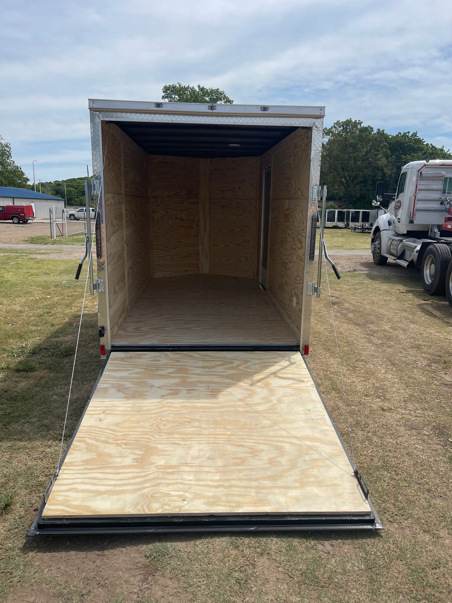 2026 6ft X 12ft Enclosed Trailer C266546