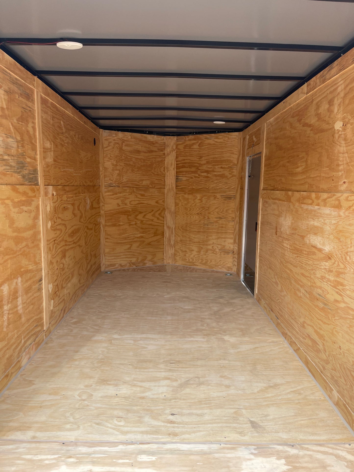 2027 - 7ft X 14ft Enclosed Trailer C277248