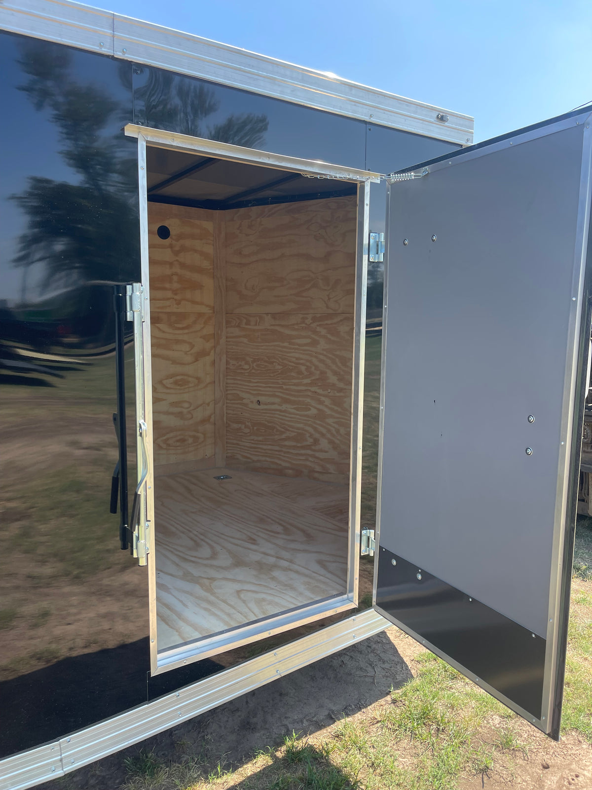 2027 - 8.5ft x 20ft Enclosed Trailer C277688