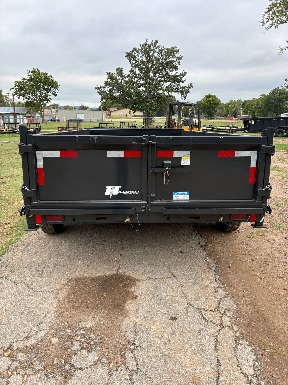 2027 - 14K 7ft X 14ft Dump Trailer H271654