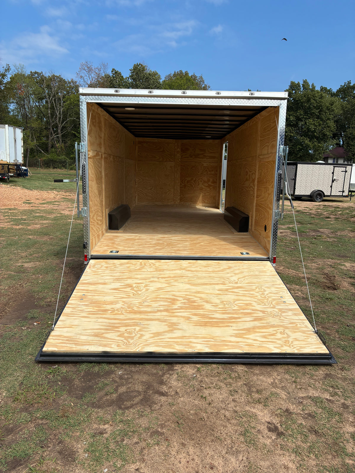 2027 8.5ft X 20ft Enclosed Trailer C277724