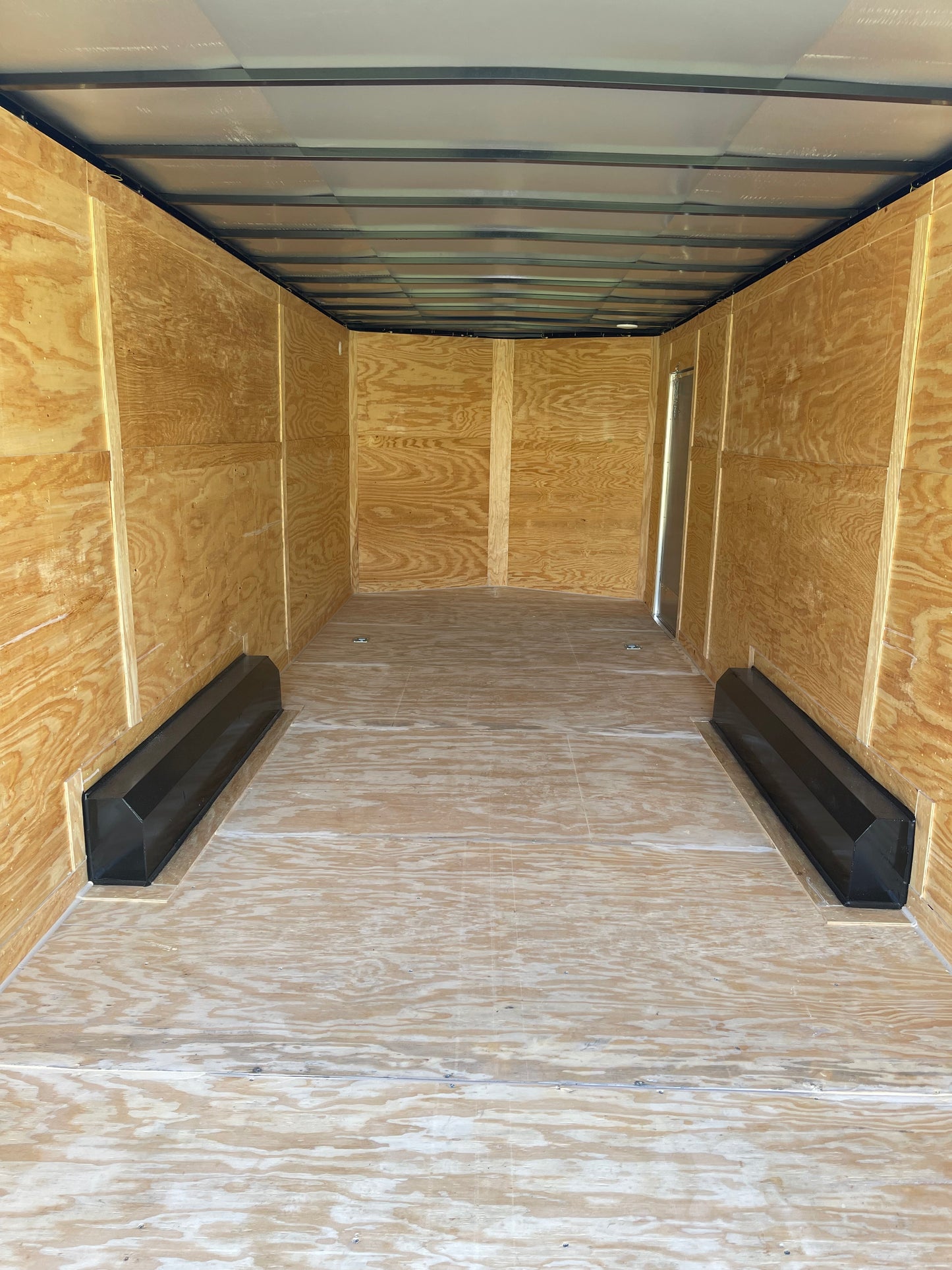 2026 - 8.5ft X 24ft Enclosed Trailer C265017
