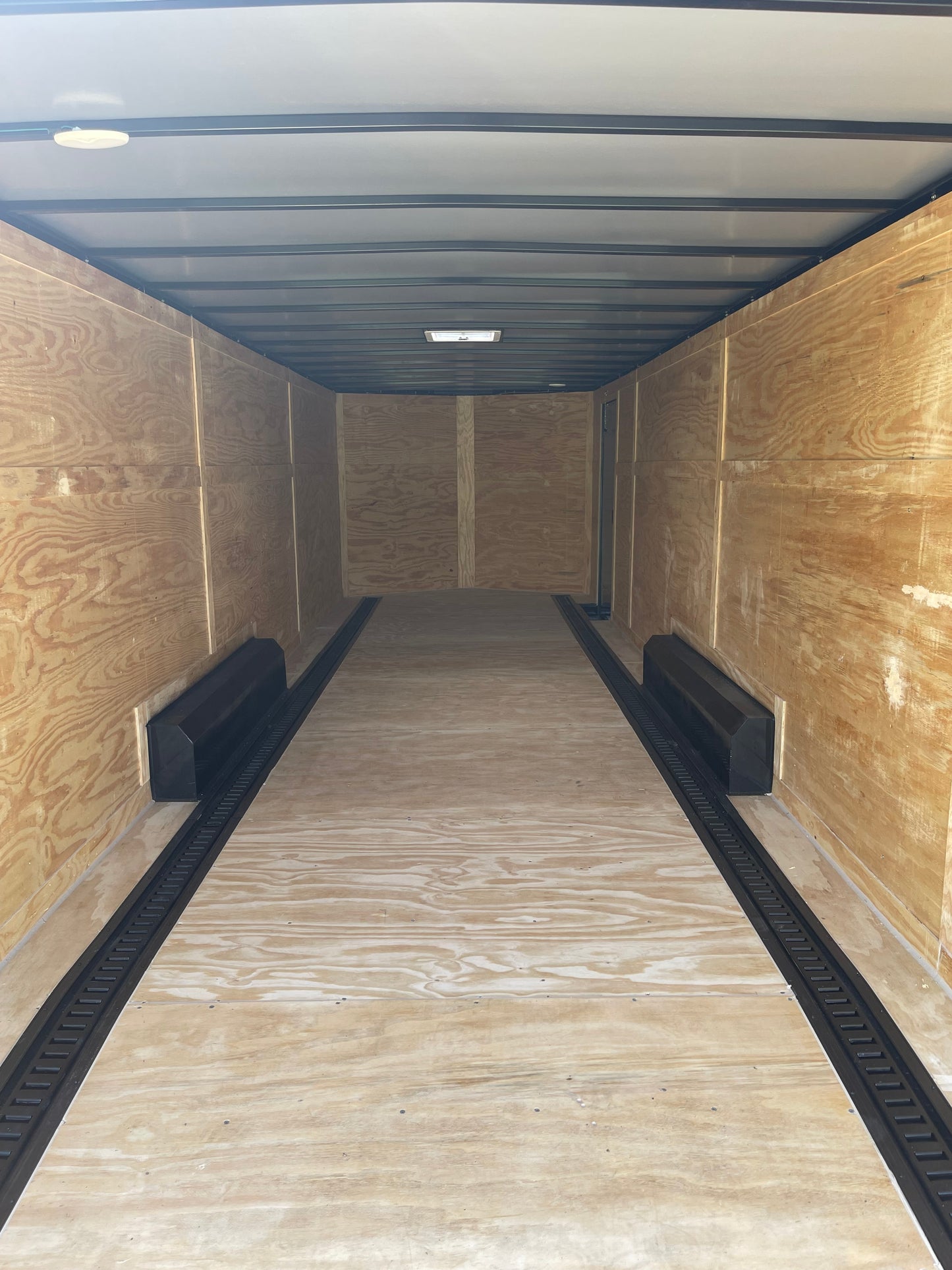 2026 - 8.5ft x 28ft Enclosed Trailer C266382