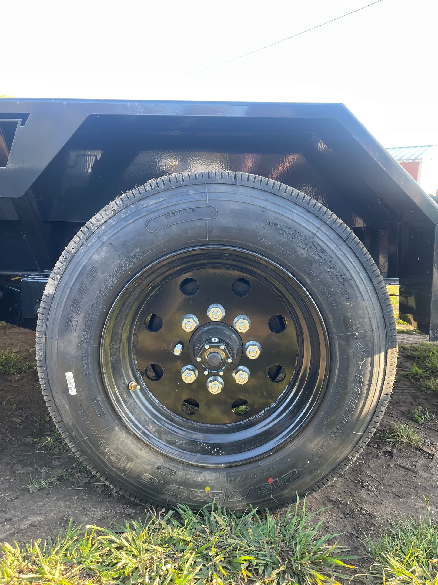 2026 - 17.6 K 19+3 Equipment Trailer H262029