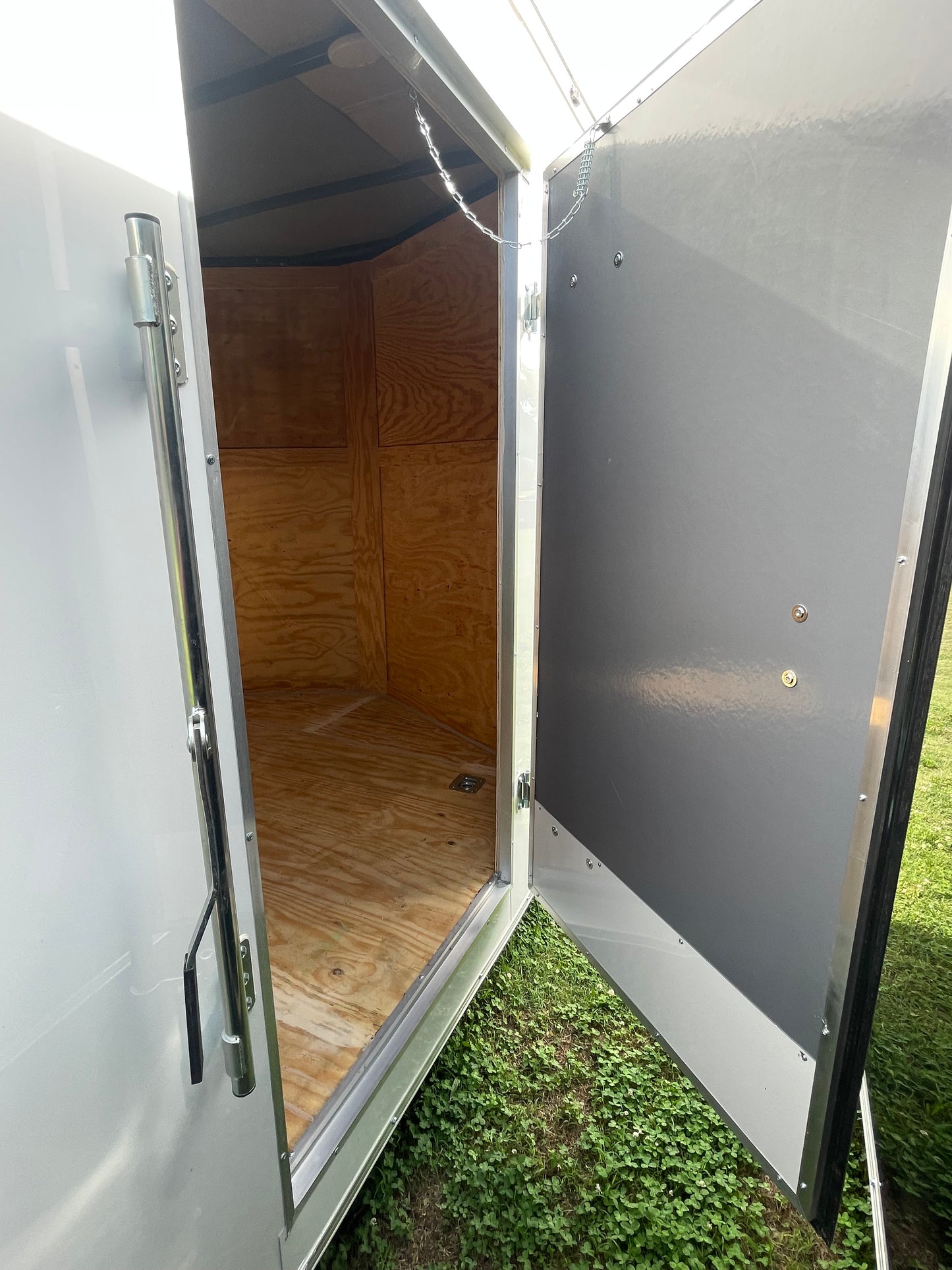 2026 - 8.5ft x 18ft Enclosed Trailer C265138