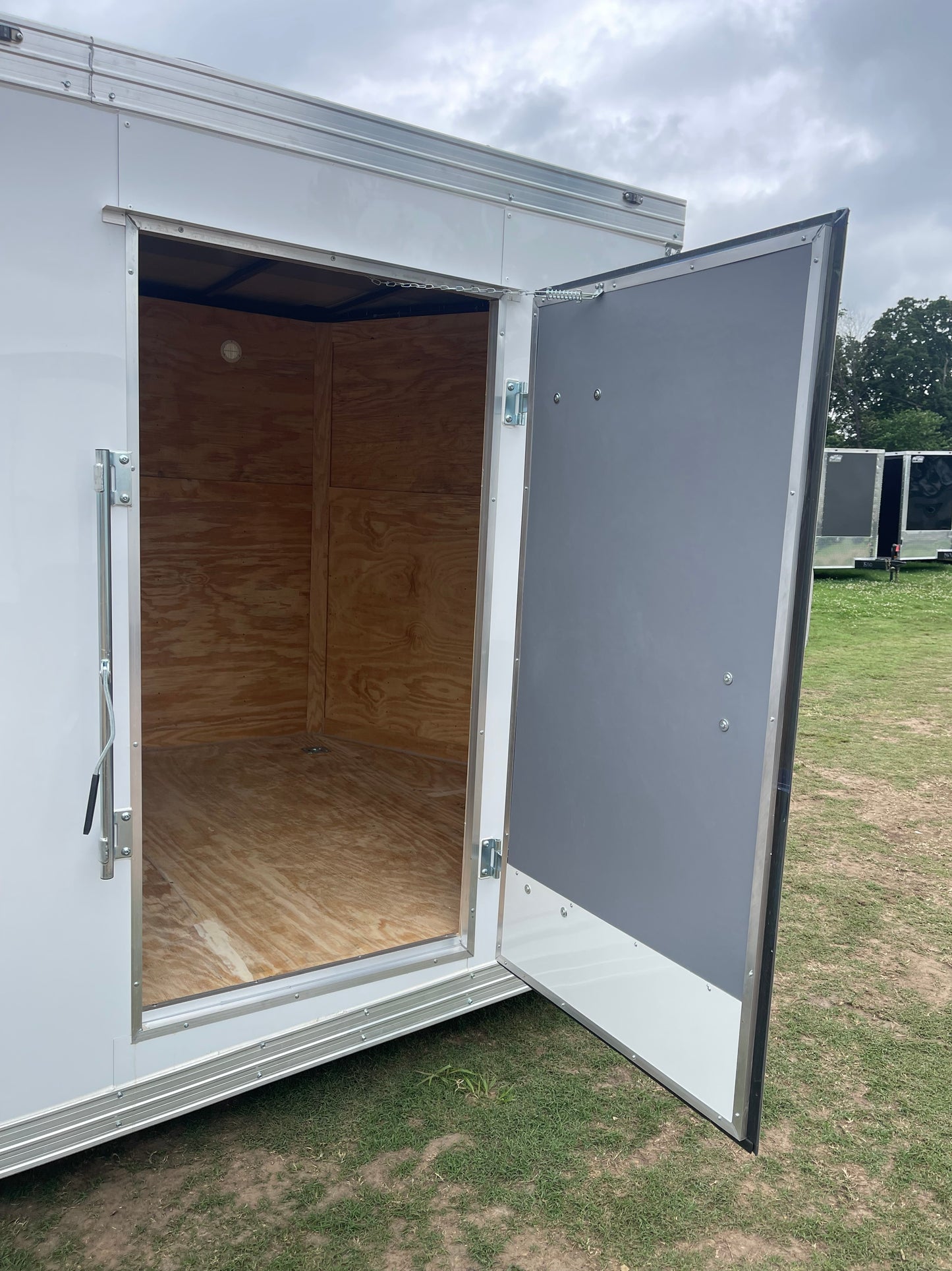 2026 8.5ft X 20ft Enclosed Trailer C266457