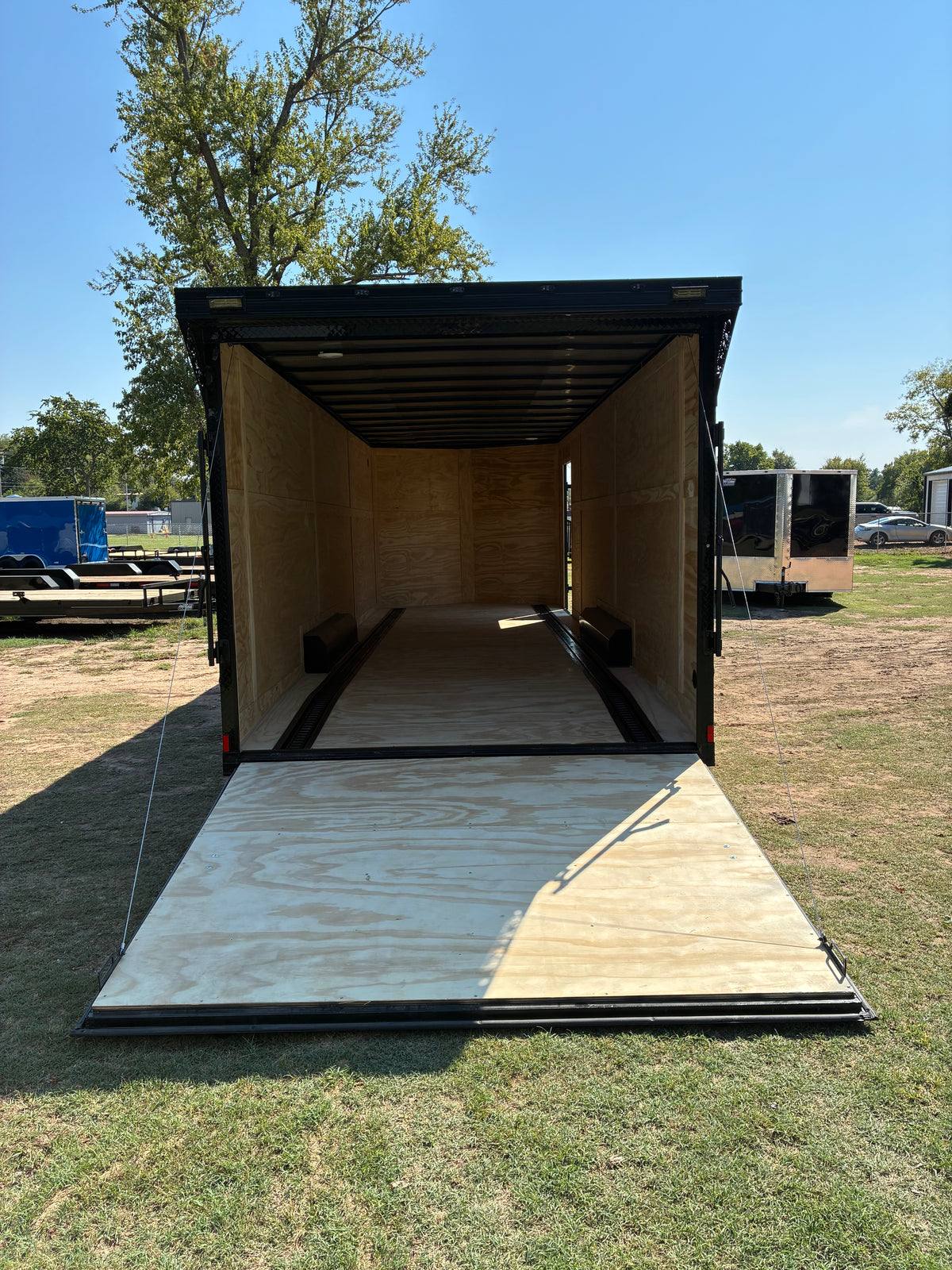 2027 - 8.5ft x 26ft Enclosed Trailer C277684