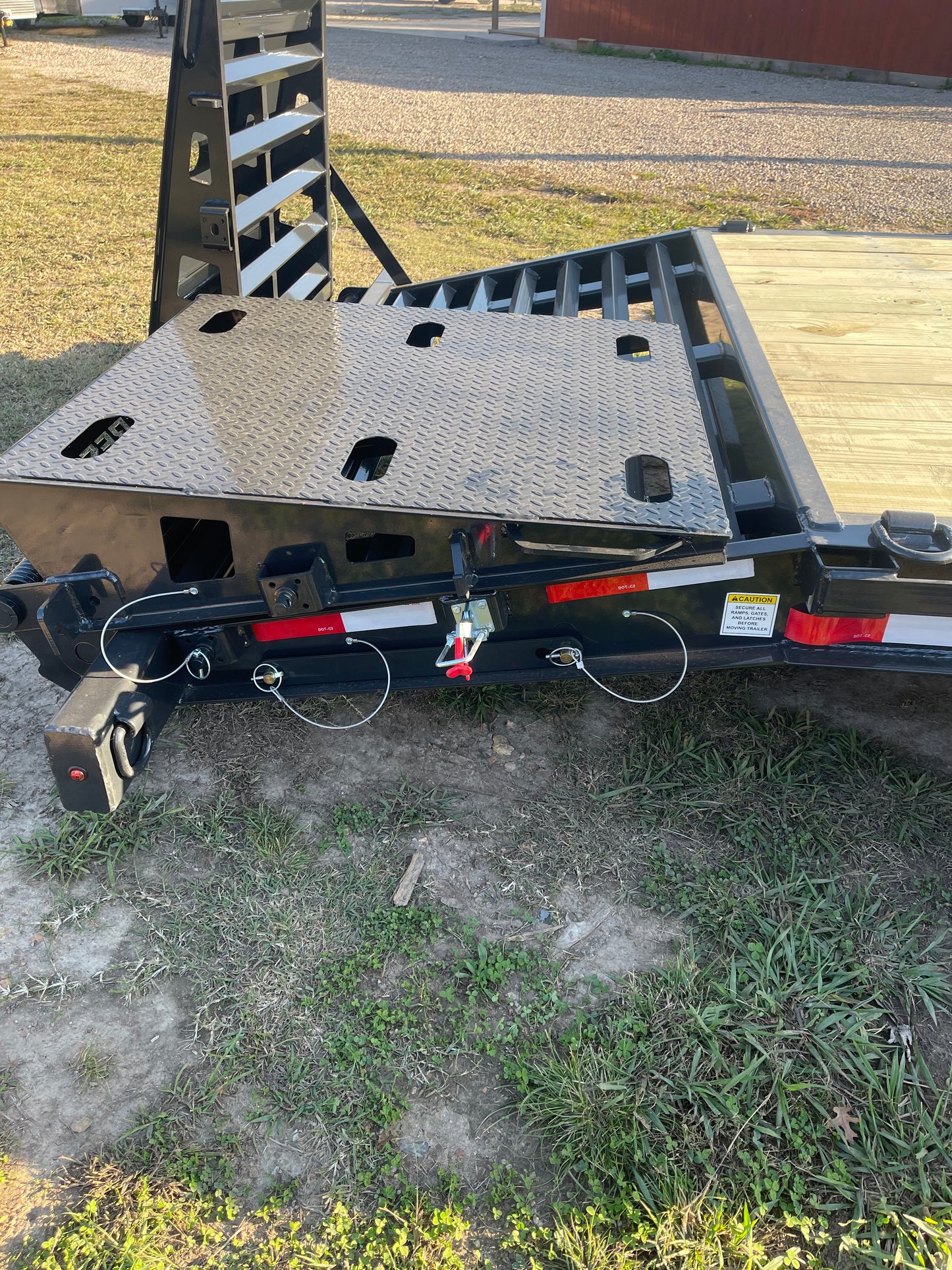 2026 - 17.6 K 19+3 Equipment Trailer H262029