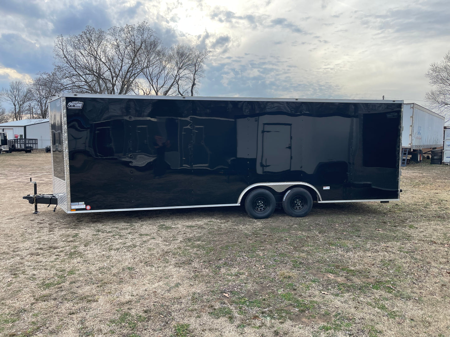 2026 - 8.5' X 24' Enclosed Trailer C263411