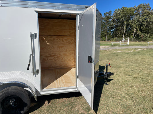 6ft x 12ft Enclosed Trailer C26-2923