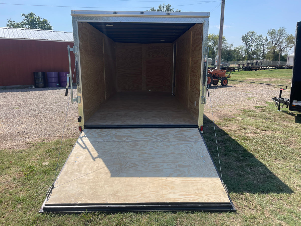 2027 - 7ft x 16ft Enclosed Trailer C277679
