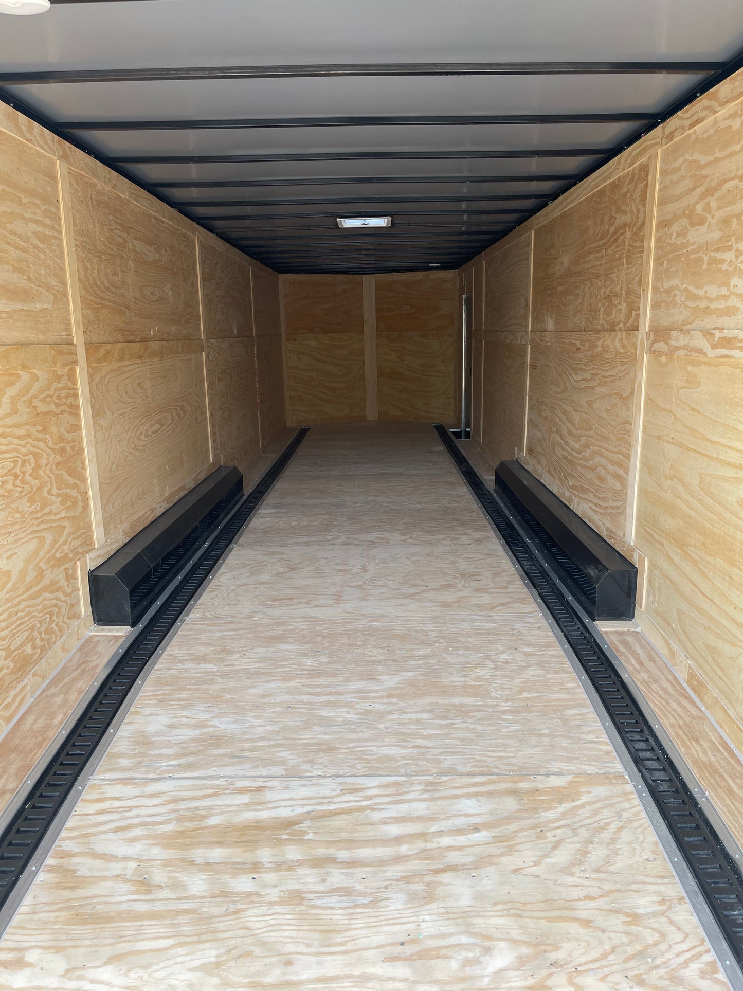 2027 - 8.5ft x 32ft Enclosed Trailer C277255