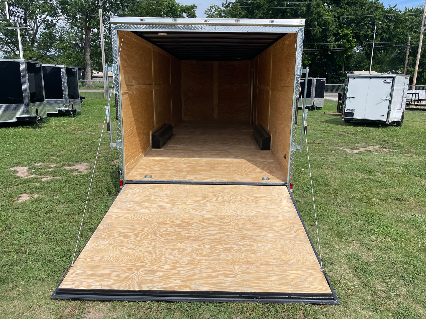 2026 - 8.5ft X 24ft Enclosed Trailer C265390