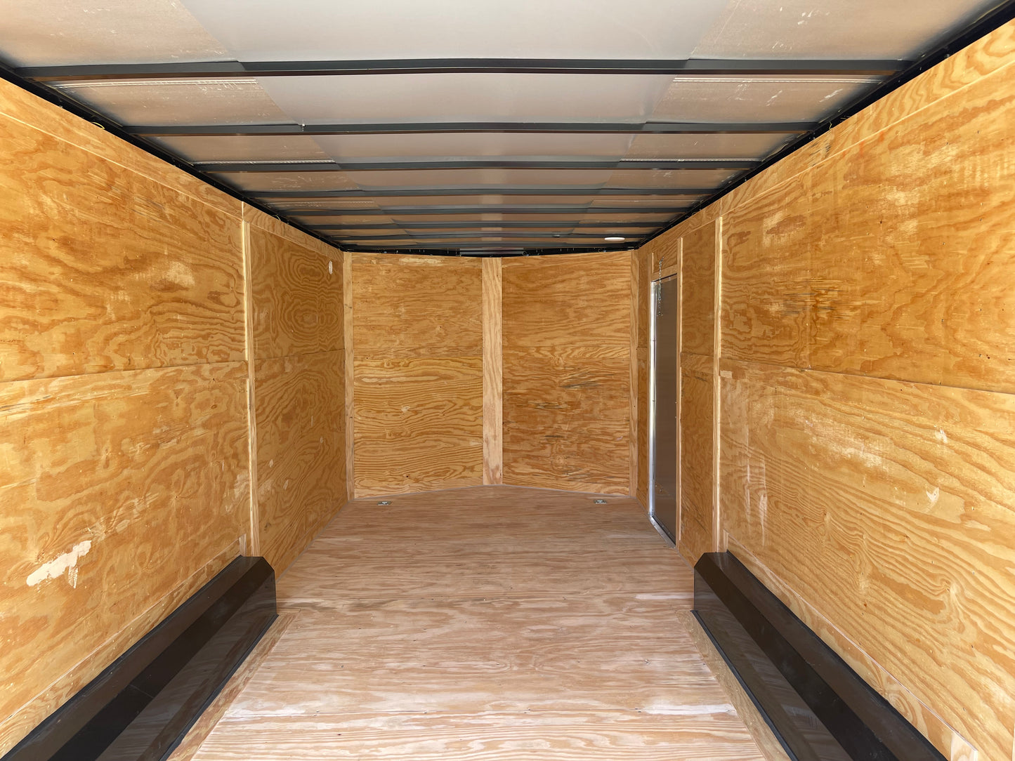 2026 8.5ft X 20ft Enclosed Trailer C266532