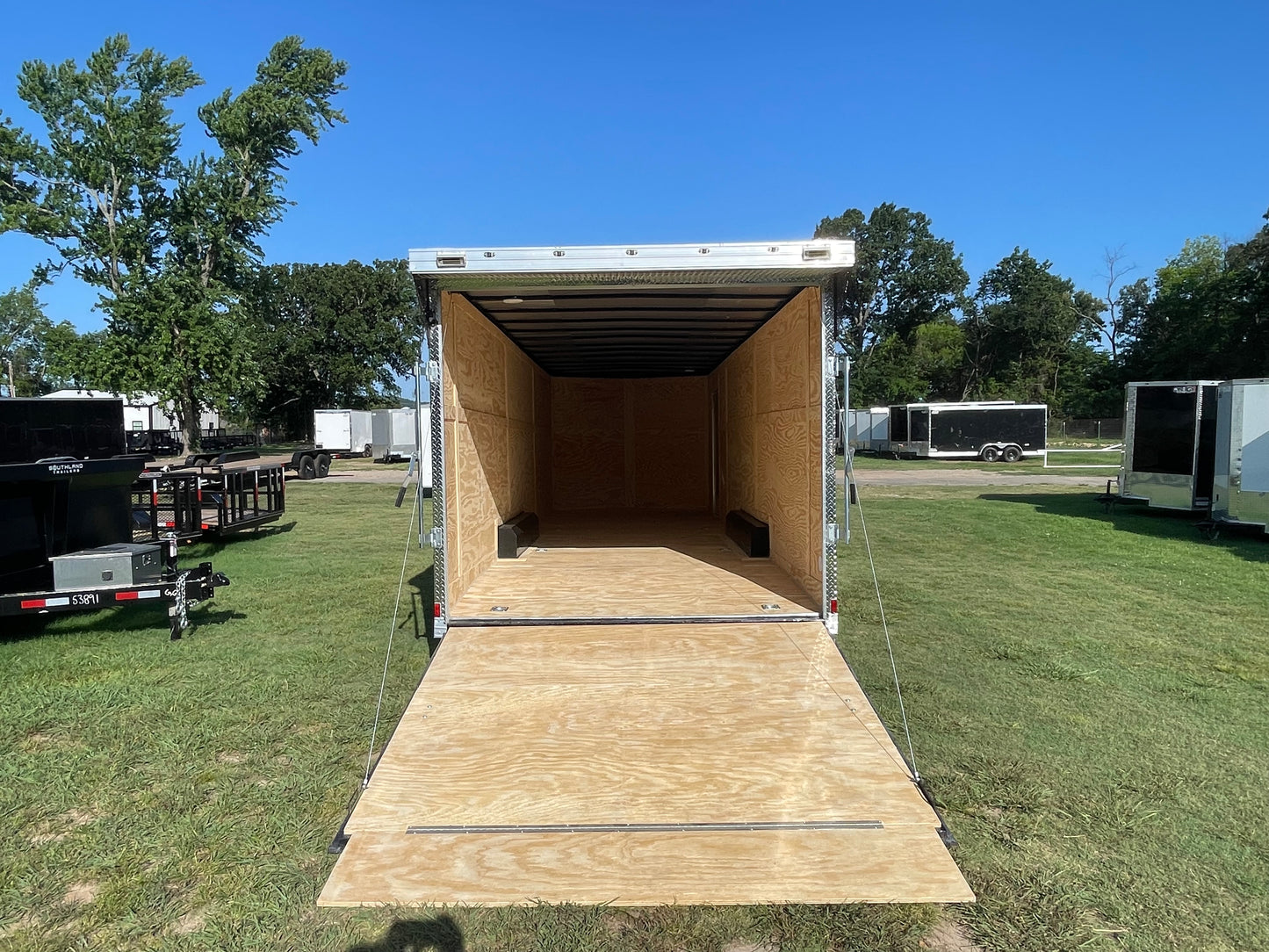 2026 - 8.5ft X 26ft Enclosed Trailer C266474