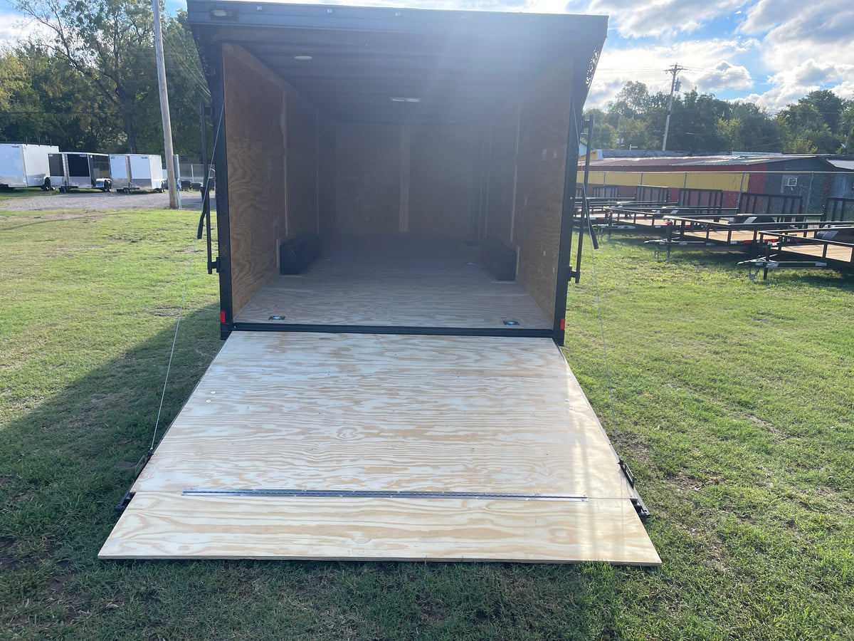 2027 - 8.5ft X 24ft Enclosed Trailer C277436