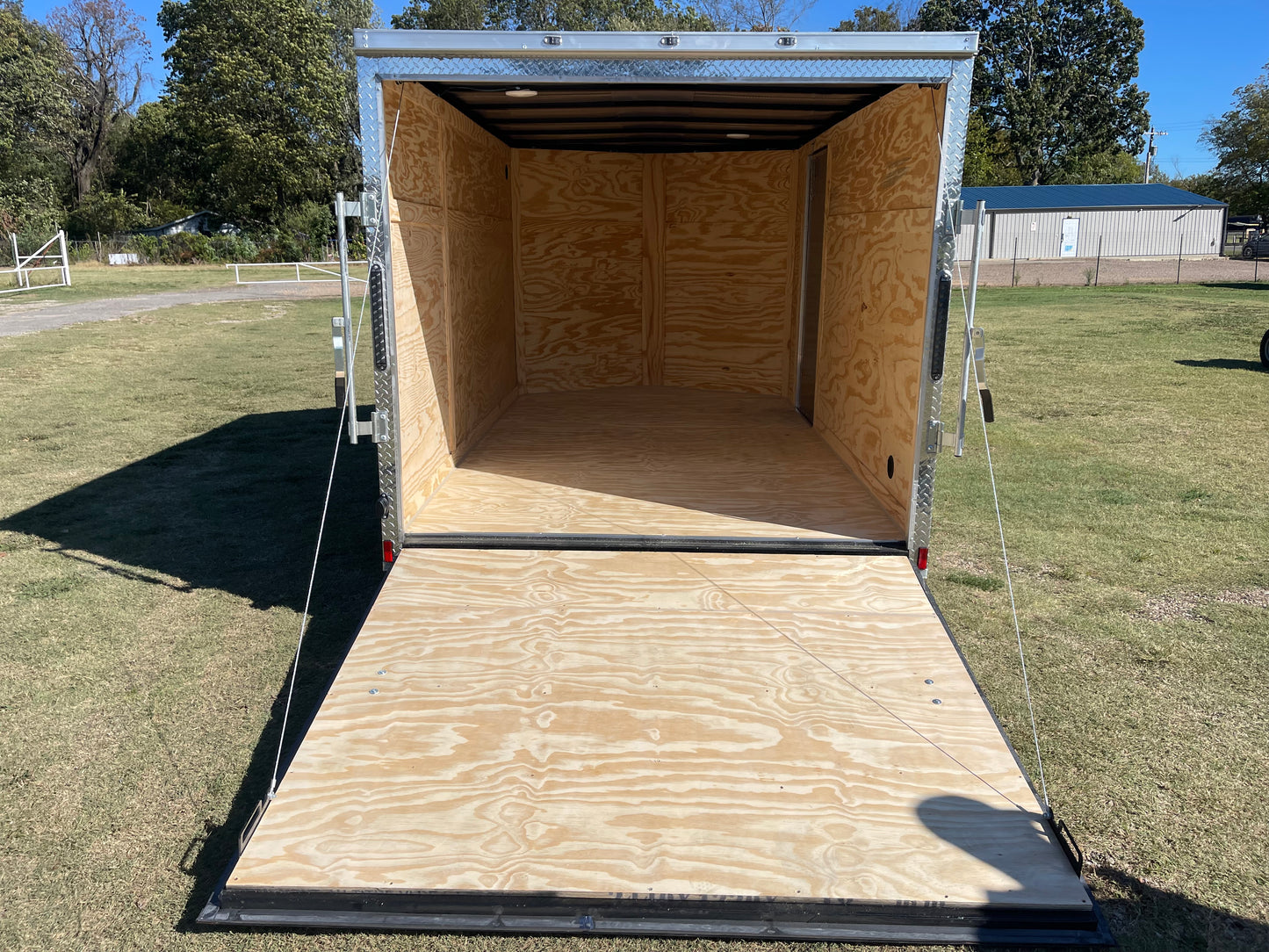 7ft x 12ft Enclosed Trailer C26-3284