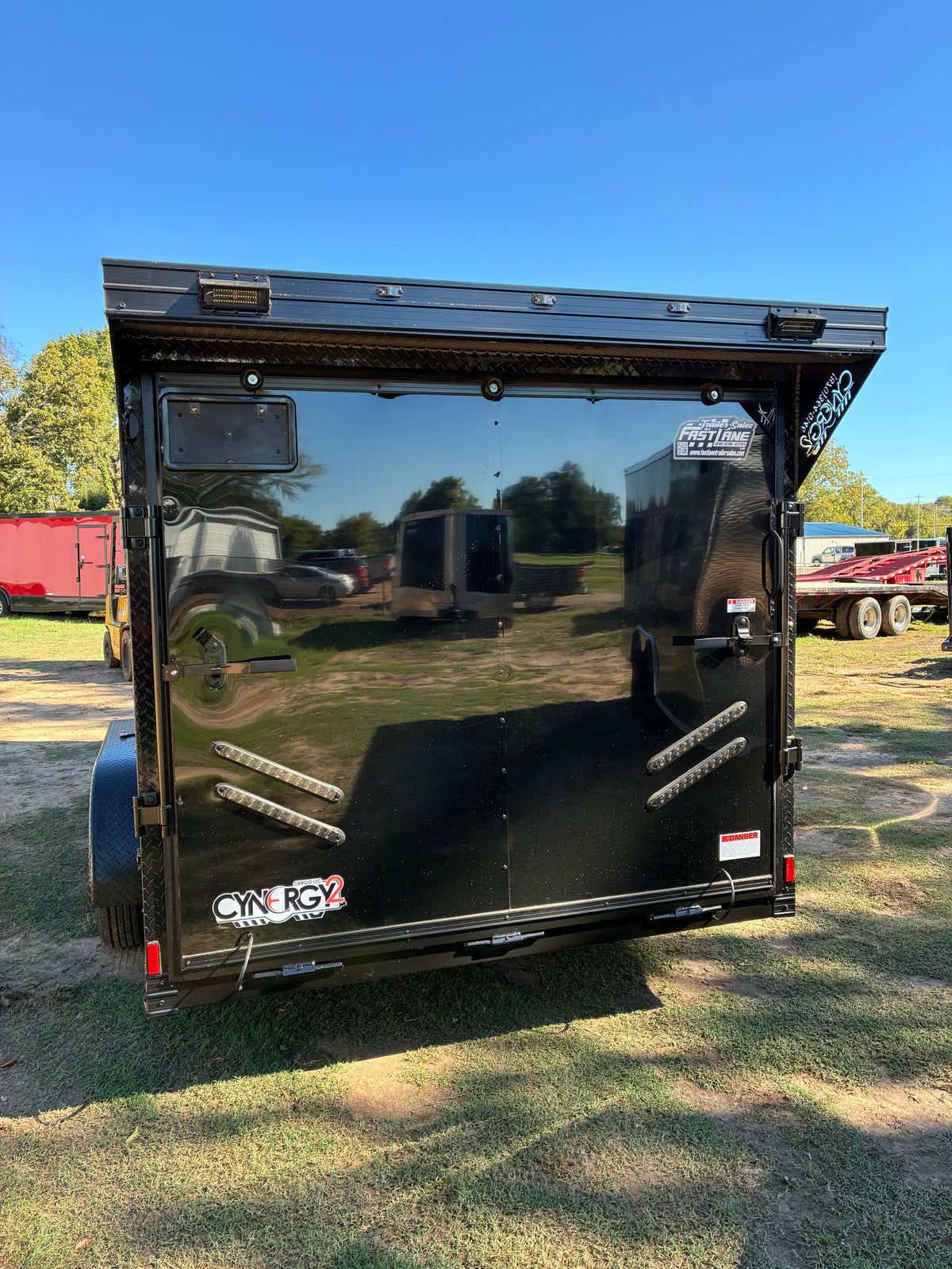 2027 - 7ft X 16ft Enclosed Trailer C278112