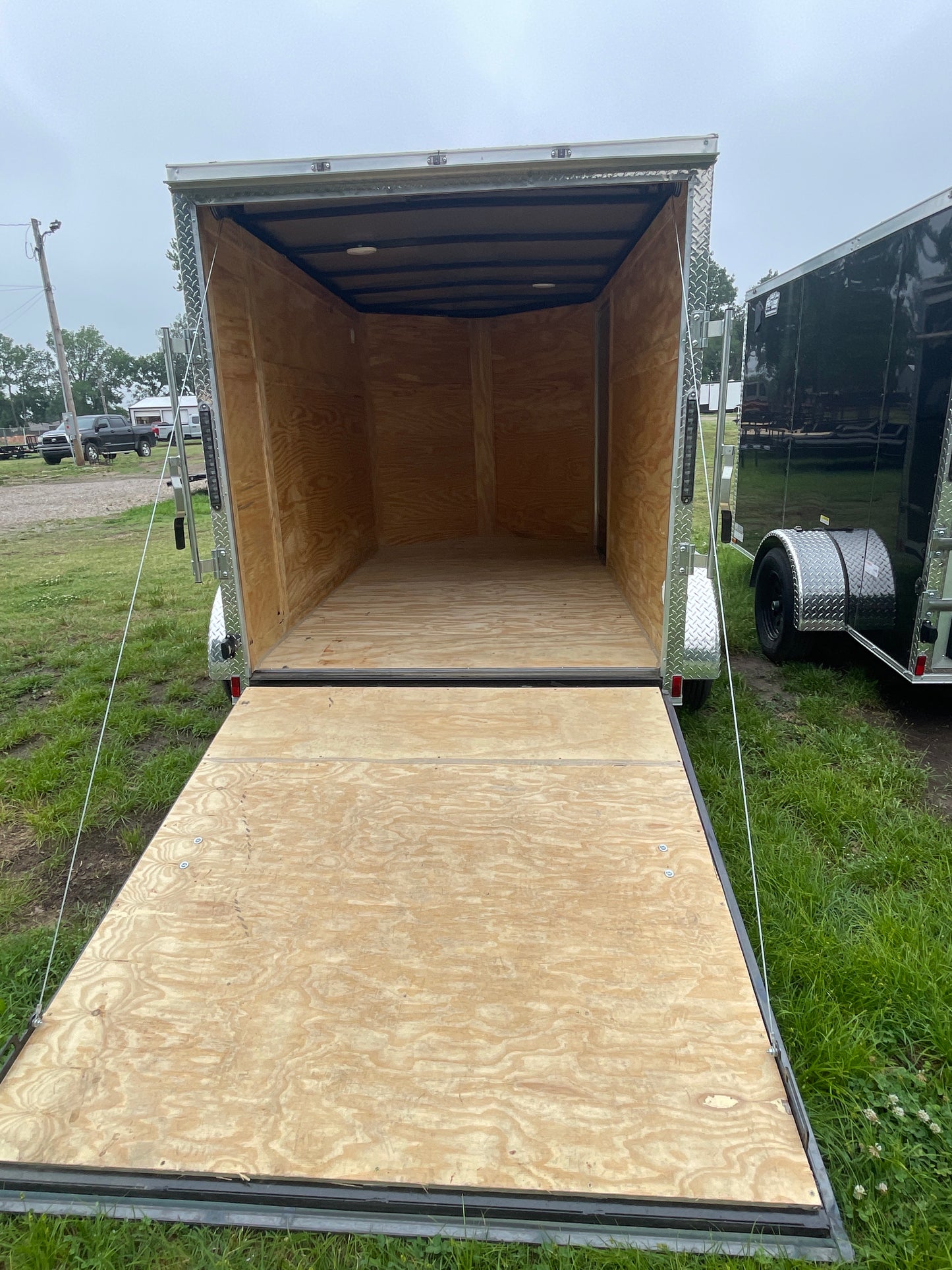 2026 - 6ft x 10ft Enclosed Trailer C263335