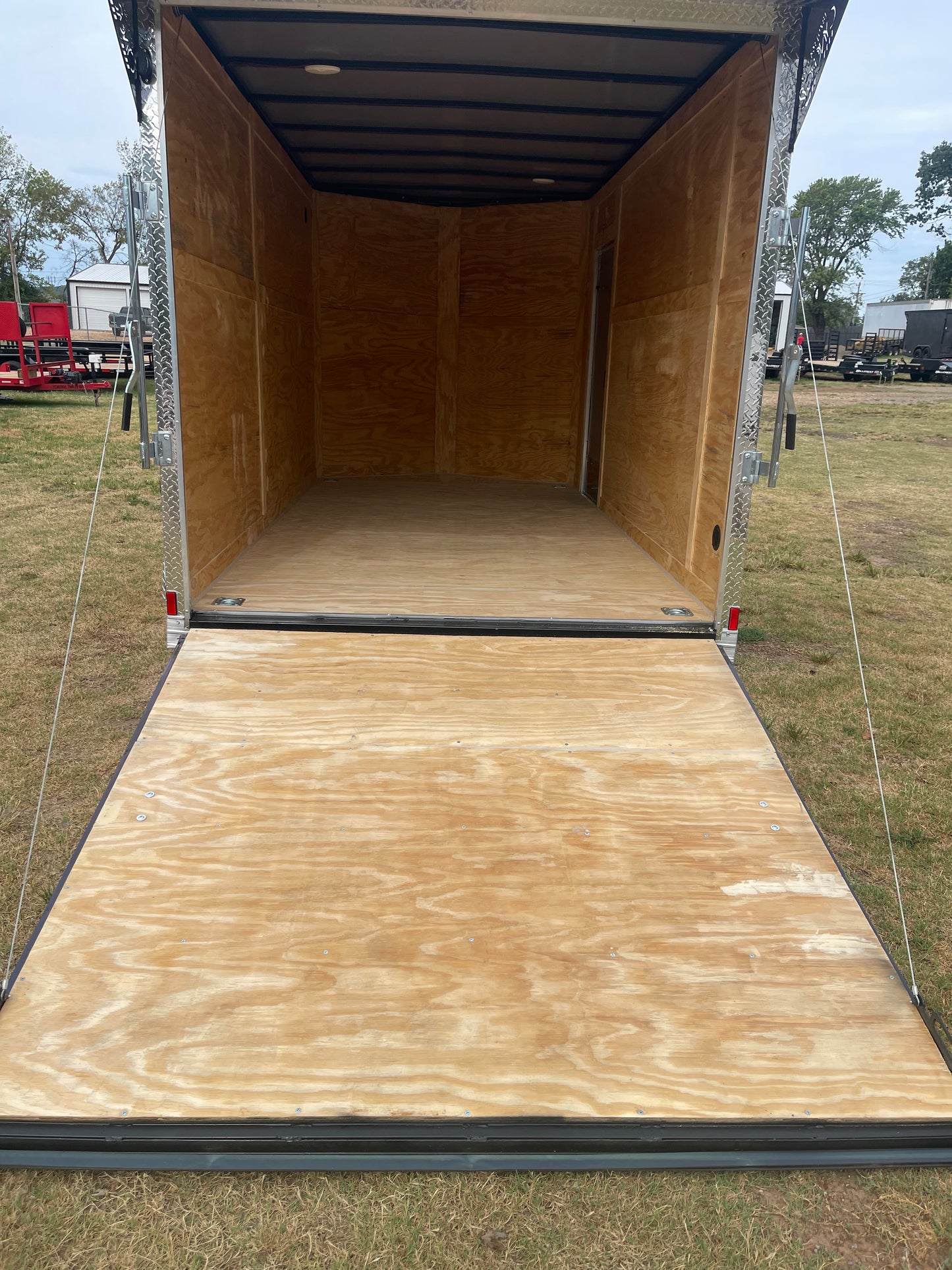 2027 - 7ft X 14ft Enclosed Trailer C277248